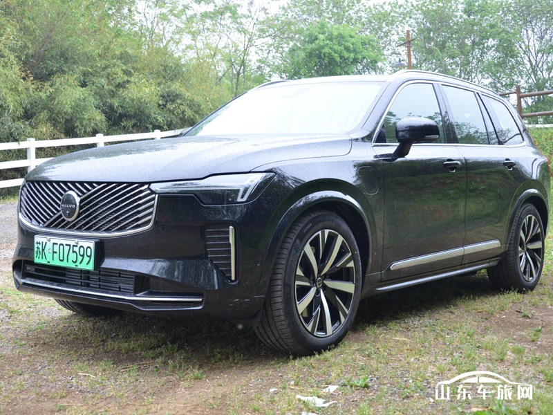 2025款 进口沃尔沃XC90 外观
