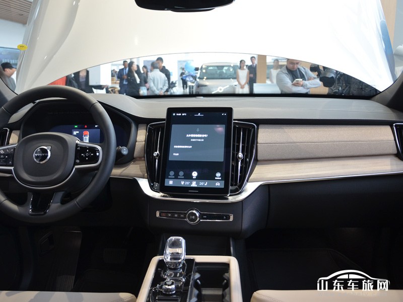 2025款 进口沃尔沃XC90 中控