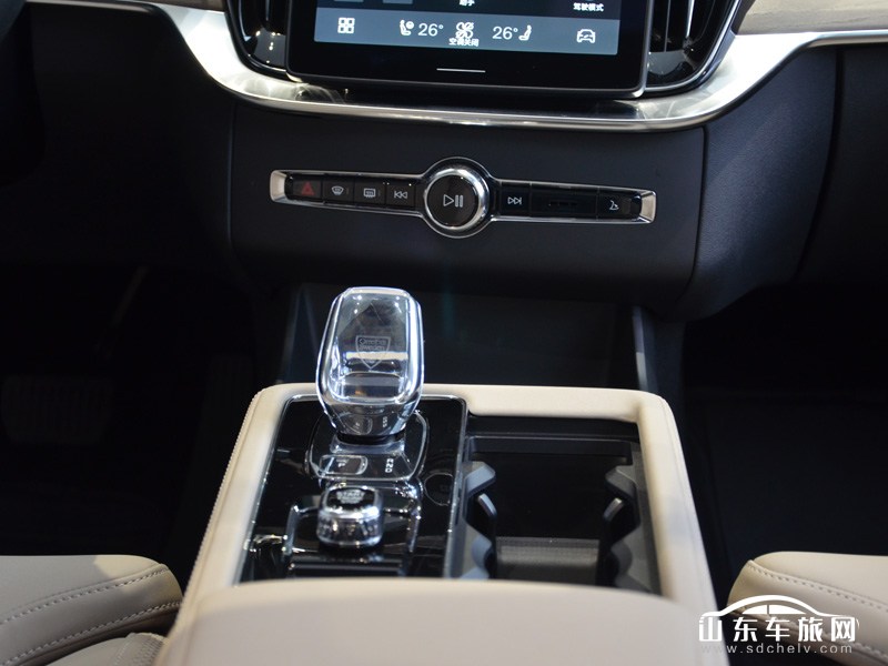 2025款 进口沃尔沃XC90 中控