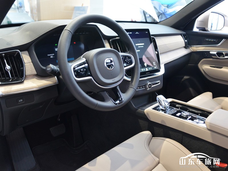 2025款 进口沃尔沃XC90 中控