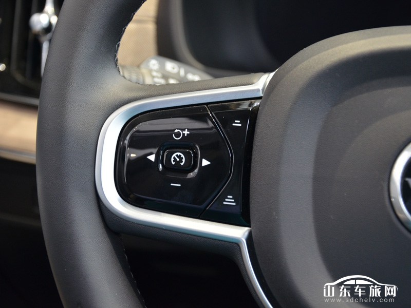 2025款 进口沃尔沃XC90 中控