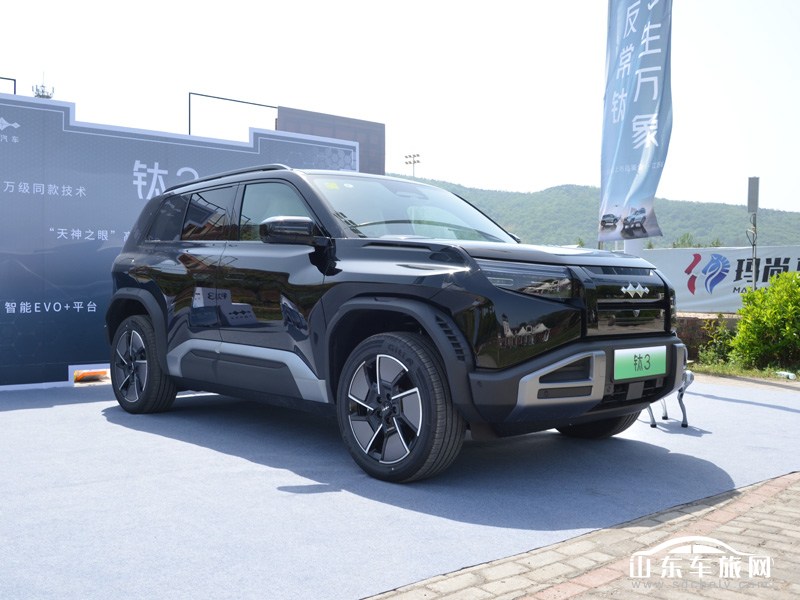 2025款 方程豹钛3 外观
