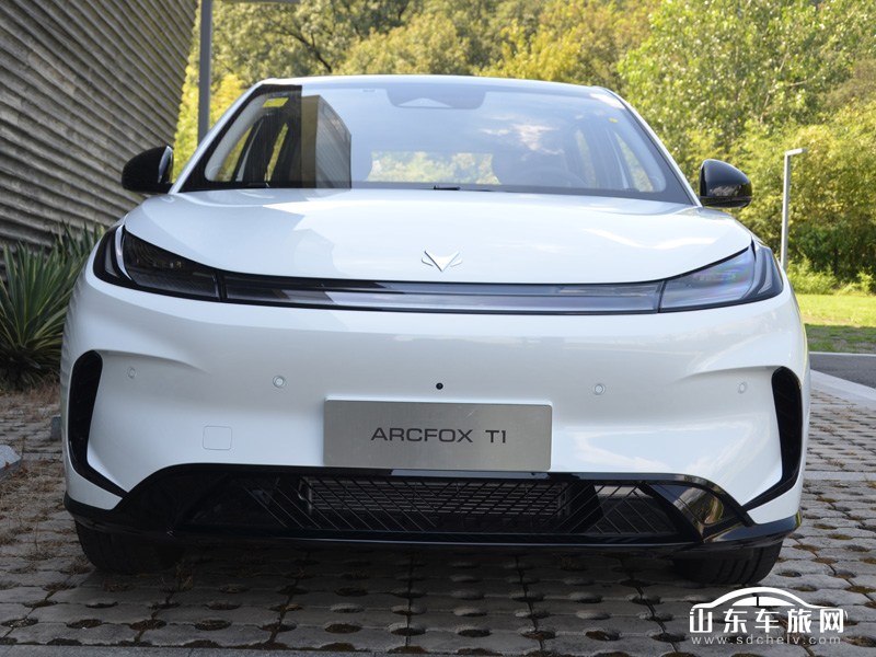 2025款极狐T1 外观
